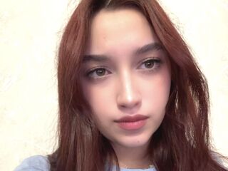 topless camgirl EdwinaDenmark