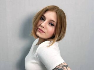 hardcore cam ElenorLandes