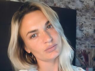 sexy camgirl live EllieMaryn