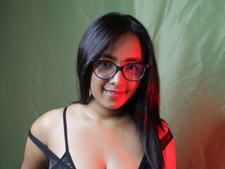 camgirl playing with vibrator EllyeMoons