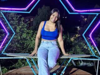 beautiful girl cam EmiVoss