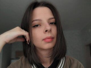 cam girl showing tits EmiliaLaw