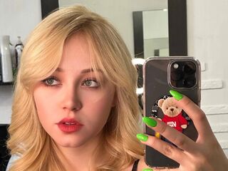 cam girl picture EmilyCarles