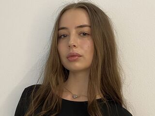 hot strip tease show EttaRaybourn