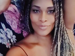 live striptease EvelyneFernanda