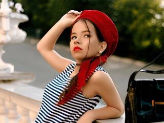 fingering webcam girl FreedaBoynton