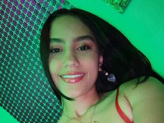 camgirl showing tits HannahHerrera