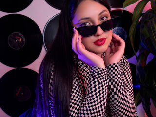 cybersex chatroom HanniClark