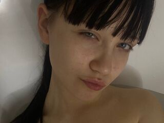 camgirl fingering bald pussy HertaArcega