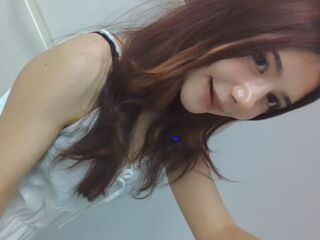 naughty cam girl HoaBuis