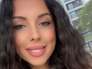 hot cam girl fingering shaved pussy IzyAura