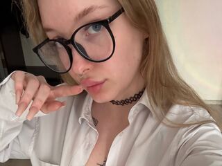 camslut topless JadeDerrow