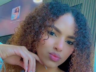 camwhore masturbating with dildo JadeSkinny
