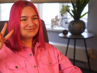 cam girl sex chat JameYerian