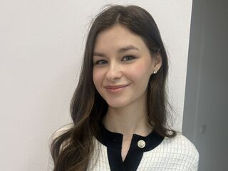 camslut showing pussy JenieHunter