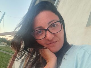 naughty camgirl fingering shaved pussy JoannaJoanna