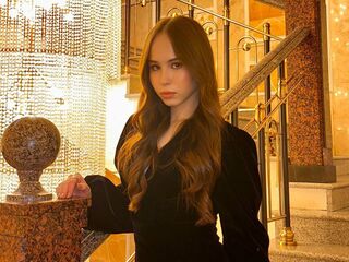 naughty camgirl fingering shaved pussy KaryNeil