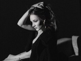 camgirl masturbating with sextoy KatarinaVix