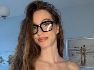 cam slut KatrinLov