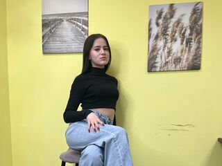 livecam sex KeeleyGambee