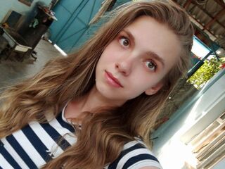 naughty cam girl KeniaBurklow