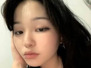 naughty camgirl masturbating KizzyScheidegger