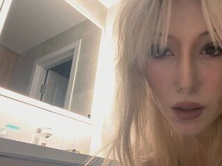 camslut spreading pussy KristiiLake