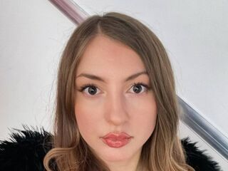 webcamgirl livesex KyraKur