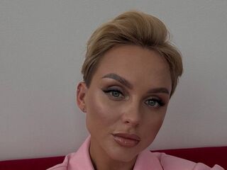 chat room photo LanaDeFill