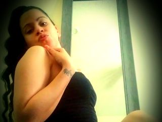 jasmin web cam video LatinaChampagne