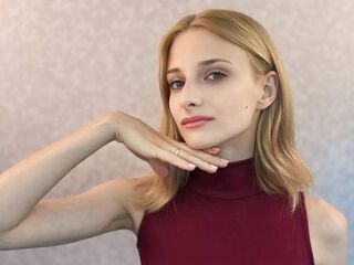camgirl showing pussy LaurettaBranford