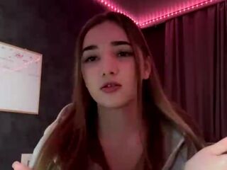 naughty cam girl picture LaurynKendell