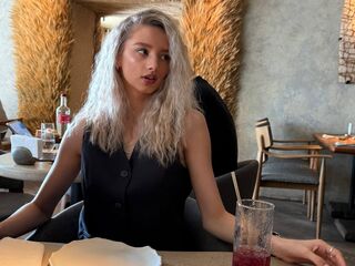 naked girl with webcam fingering pussy LavernVink