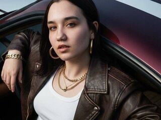 hot naked cam girl LeraMednis