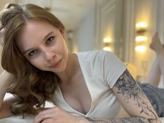 webcamgirl chat room LilyMouss