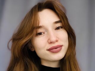 camgirl masturbating with vibrator LouieAldaco