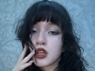 fingering webcamgirl LouisePerrish