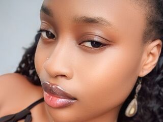 camslut topless LunaSilhouette