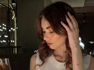 kinky video chat performer LuxeLina