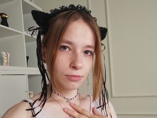 webcam babe chatroom LynetteHeart