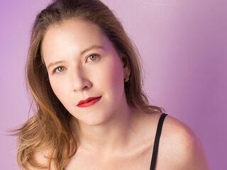 free live cam chat LyraBloom