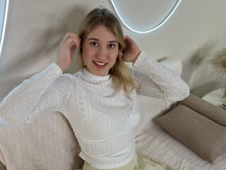 live teaser cam MaeGoreham