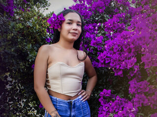 naked girl with webcam MailyCambell