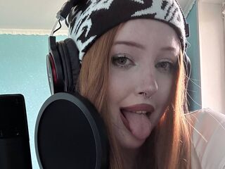 naked girl with webcam fingering pussy MaritaRuff