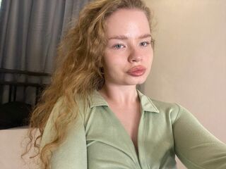 camgirl showing tits MaryOrti