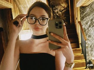 camgirl live sex MiaForester
