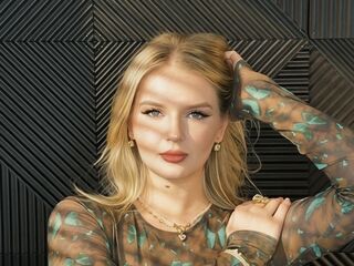 nude webcamgirl photo MiaLloydy