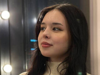 naked girl with webcam MikiPellon