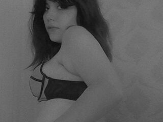 masturbating camgirl MillaSteffi