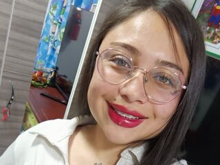 naked girl with cam fingering MiluScarlett